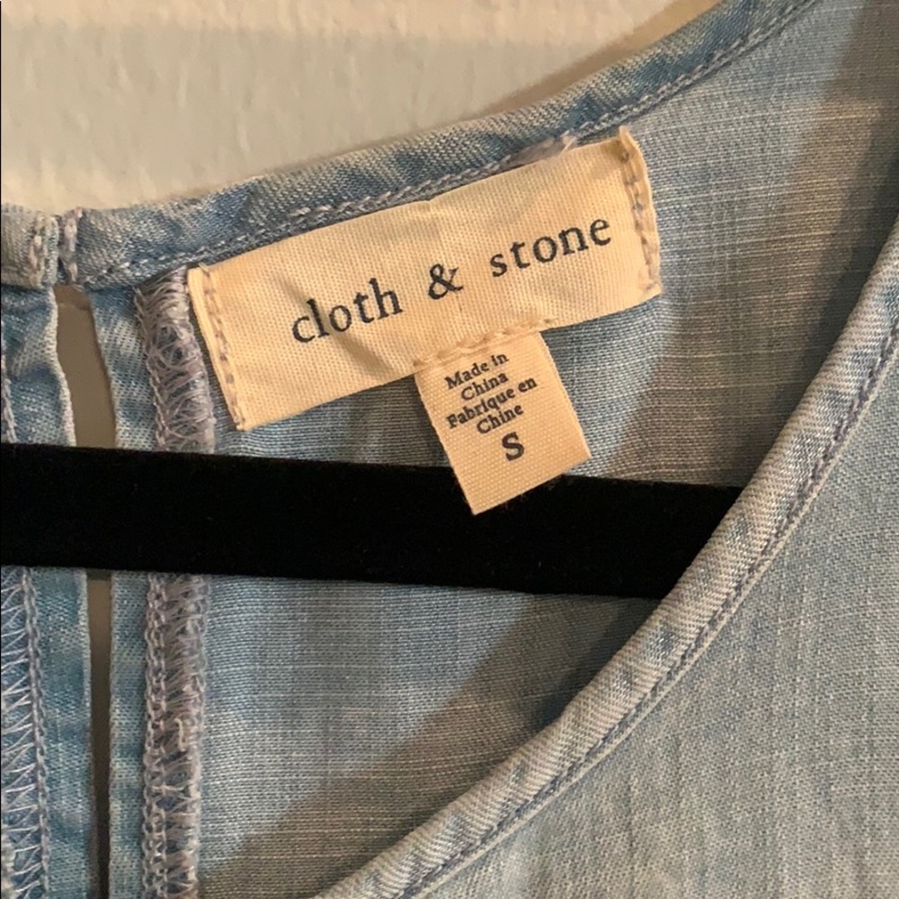 Cloth & Stone Chambray Tank - Picture 3 of 3